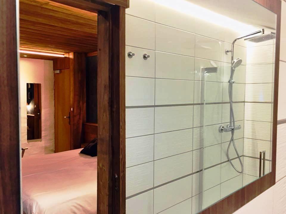 Hotel Alpina モルジヌ エクステリア 写真