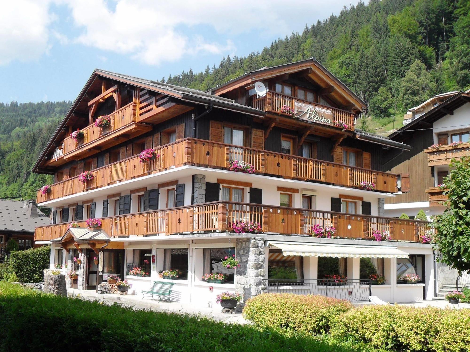 Hotel Alpina モルジヌ エクステリア 写真