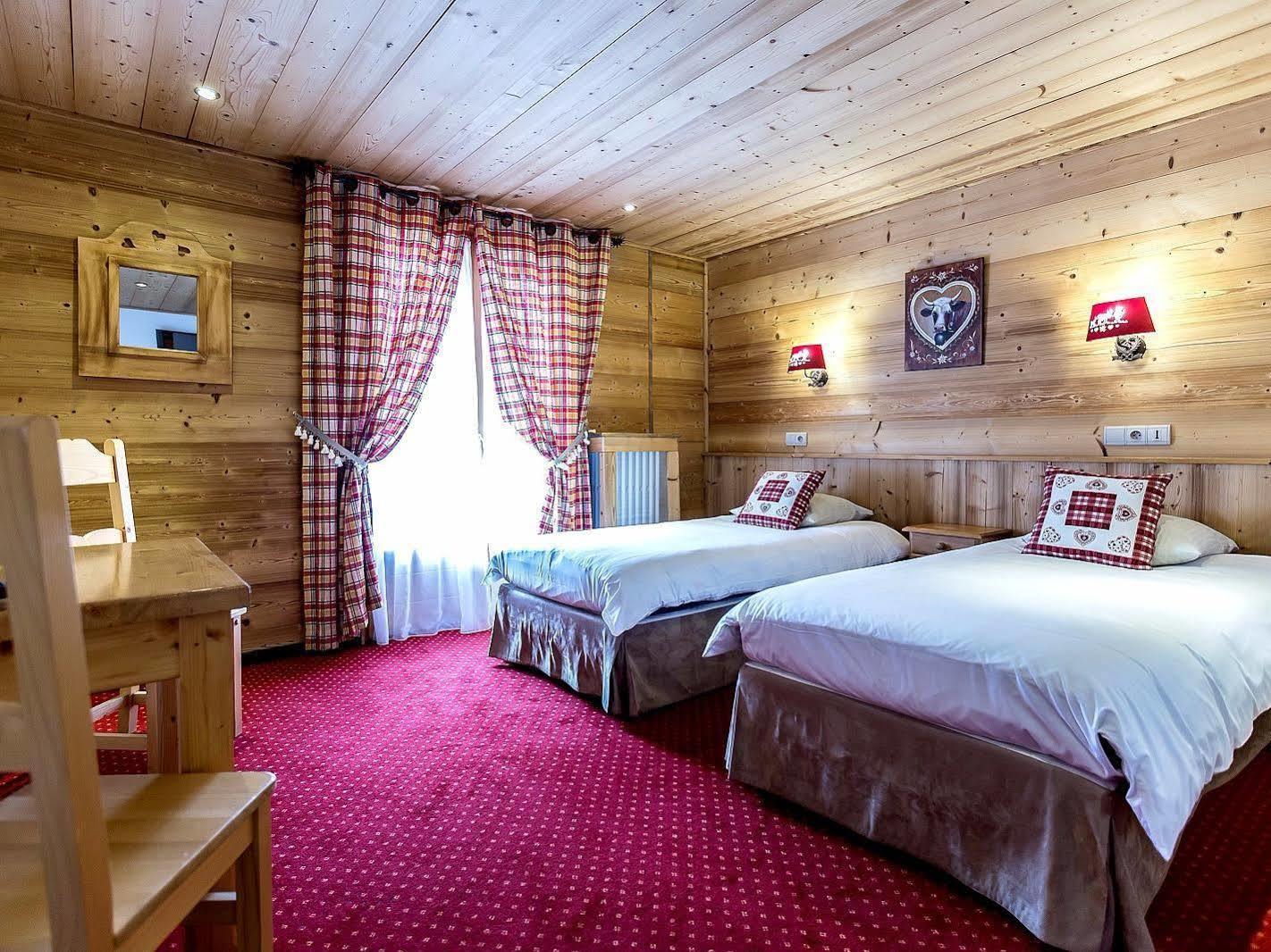 Hotel Alpina モルジヌ エクステリア 写真